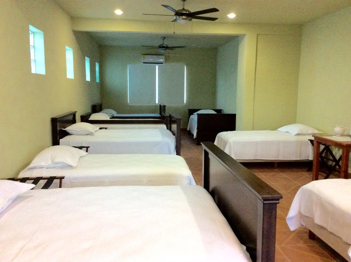 Casa Paloma Blanca Hostel Isla Mujeres Εξωτερικό φωτογραφία